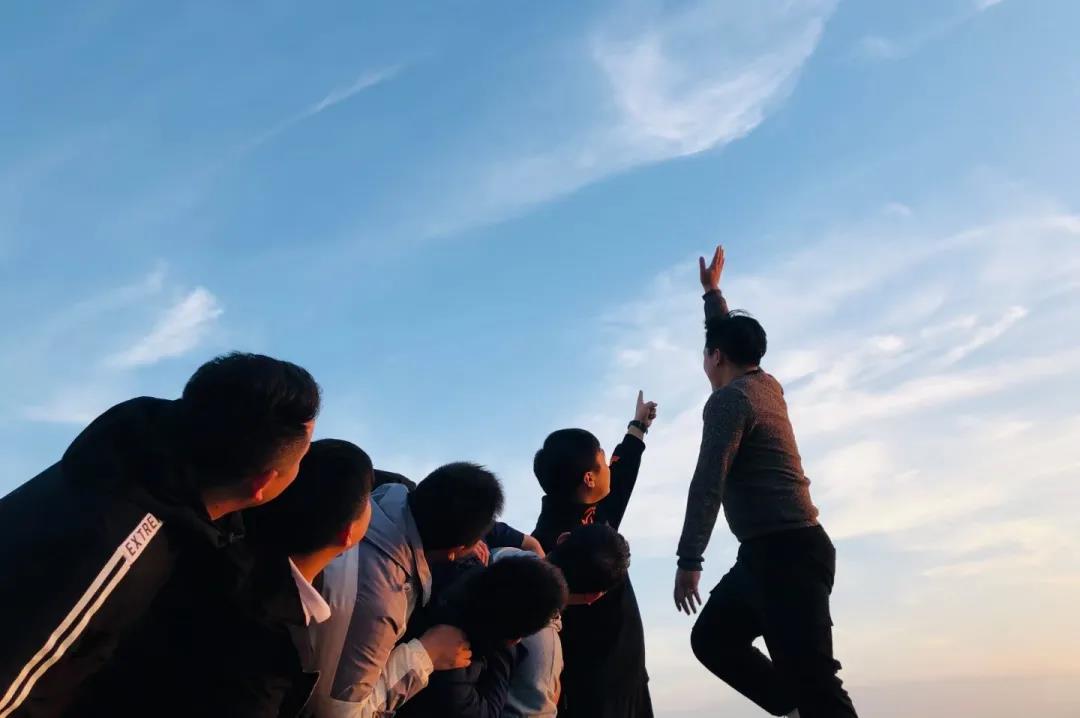 量圈儿NO.40丨生长路上不丢童真，，，，，，，，斗争路上坚持认真