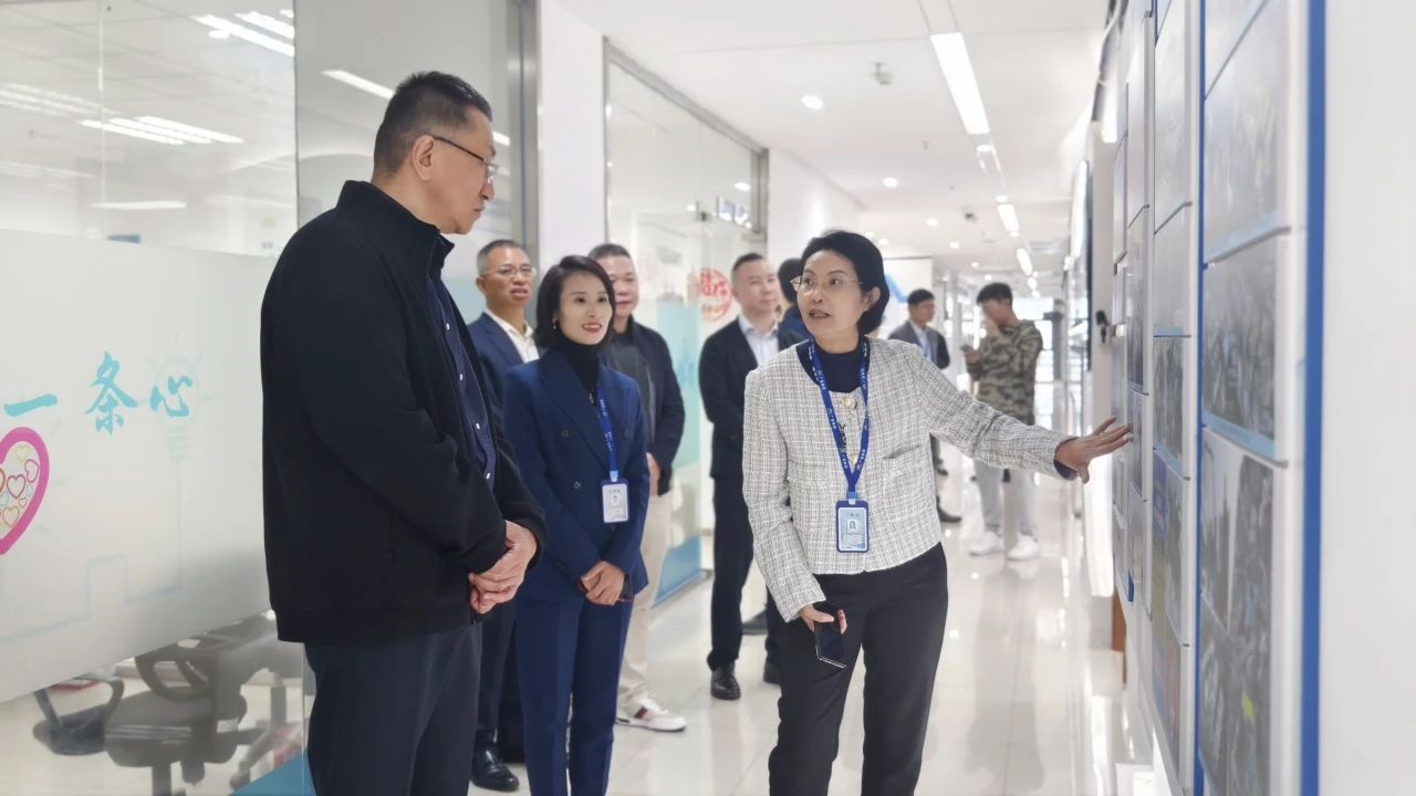 万利国际官网集团｜东菽愿铣墙值赖痴代表团来访，，，，，，，调研数字化转型与智能化生长